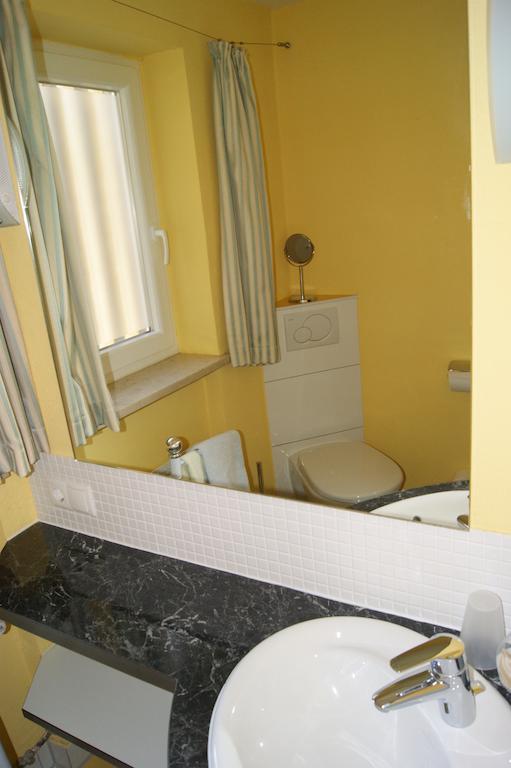 Haus Mirabell Apartment Bad Fussing Room photo